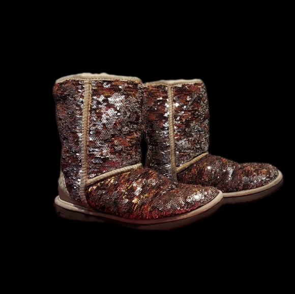 Uggs that sparkle - Picture 2 of 5